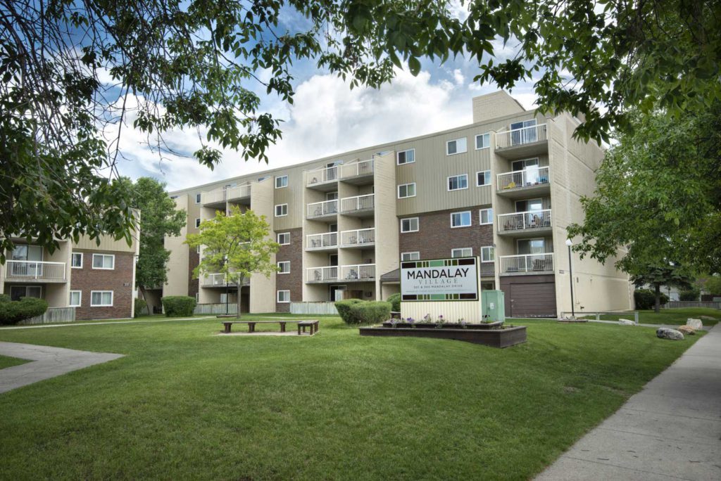 2 bedroom Apartments for rent in Winnipeg at Mandalay Village - Photo 01 - RentersPages – L412428