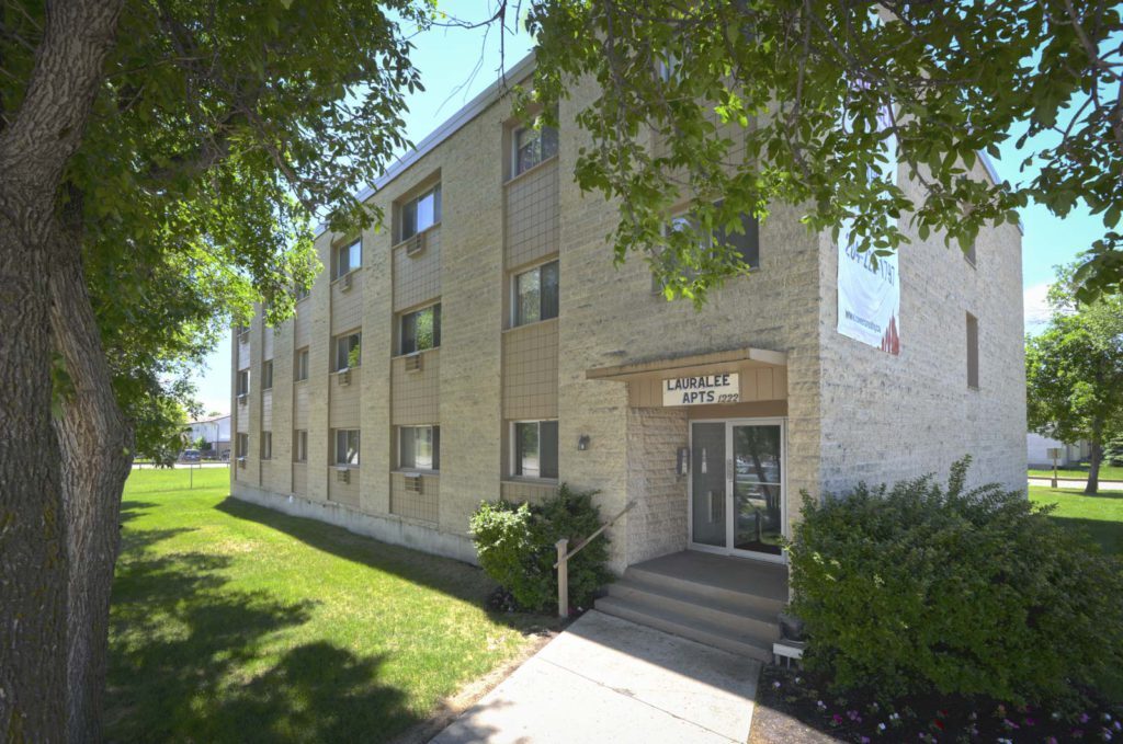 1 bedroom Apartments for rent in Winnipeg at Lauralee Apartments - Photo 01 - RentersPages – L412372