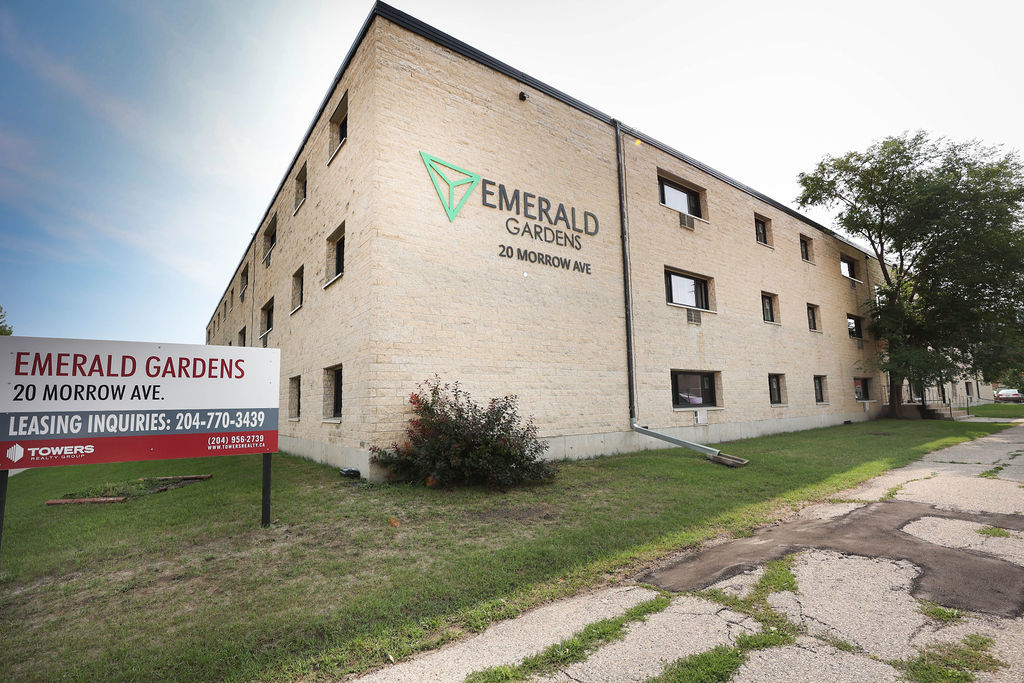 2 bedroom Apartments for rent in Winnipeg at Emerald Gardens - Photo 01 - RentersPages – L412359